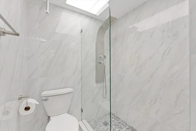 $2,600 | 3730 Inverrary Drive, Unit 2L, Lauderhill, FL 33319