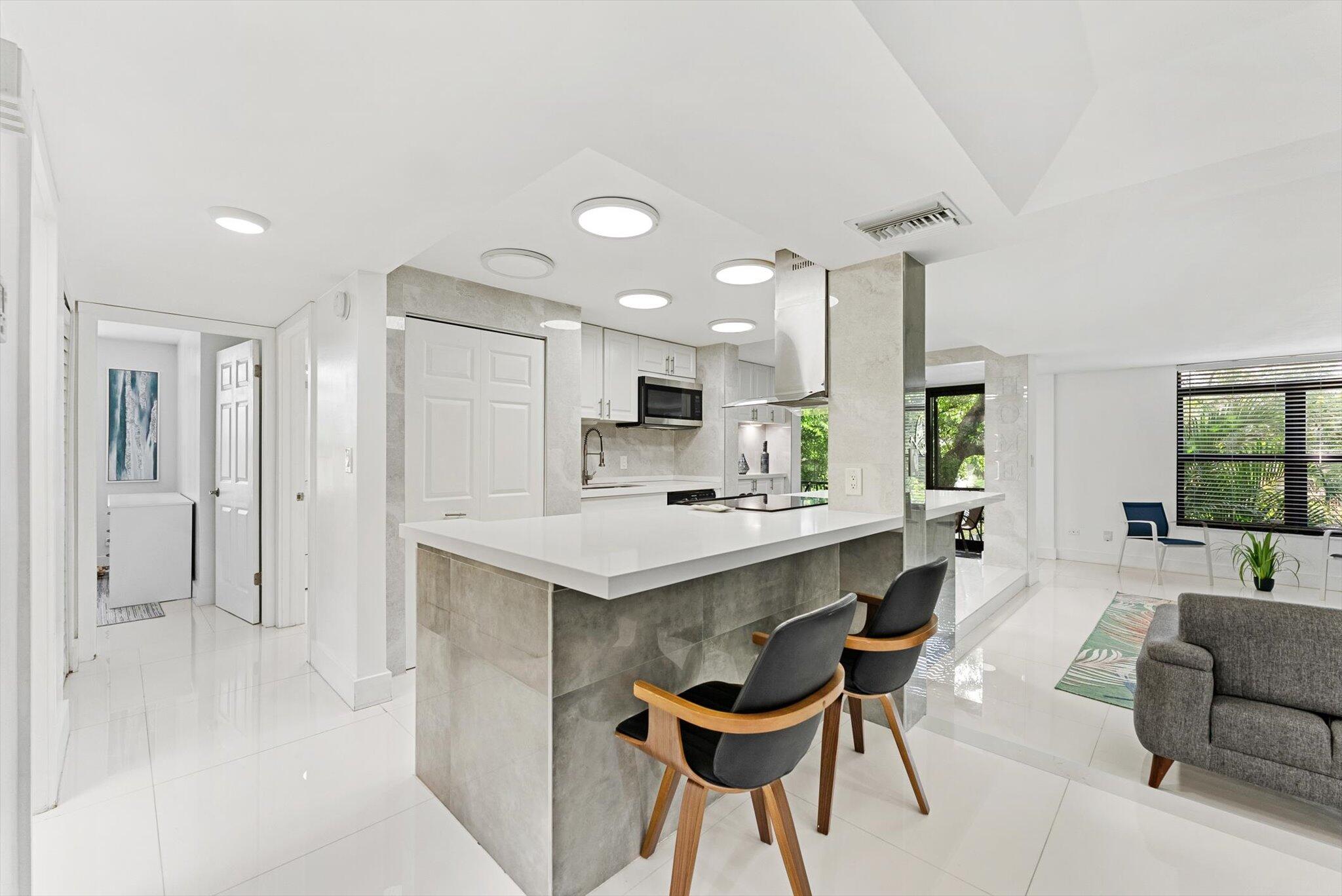 3730 Inverrary Drive, Unit 2L Lauderhill, FL 33319 - Photo 5 of 17