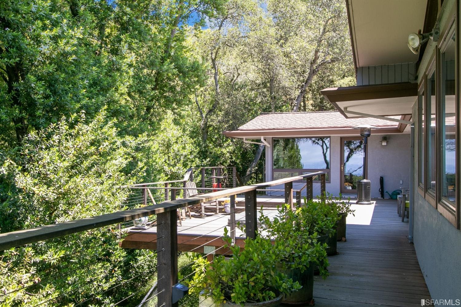 5545 Fernhoff Road Oakland, CA 94619 - Photo 16 of 37