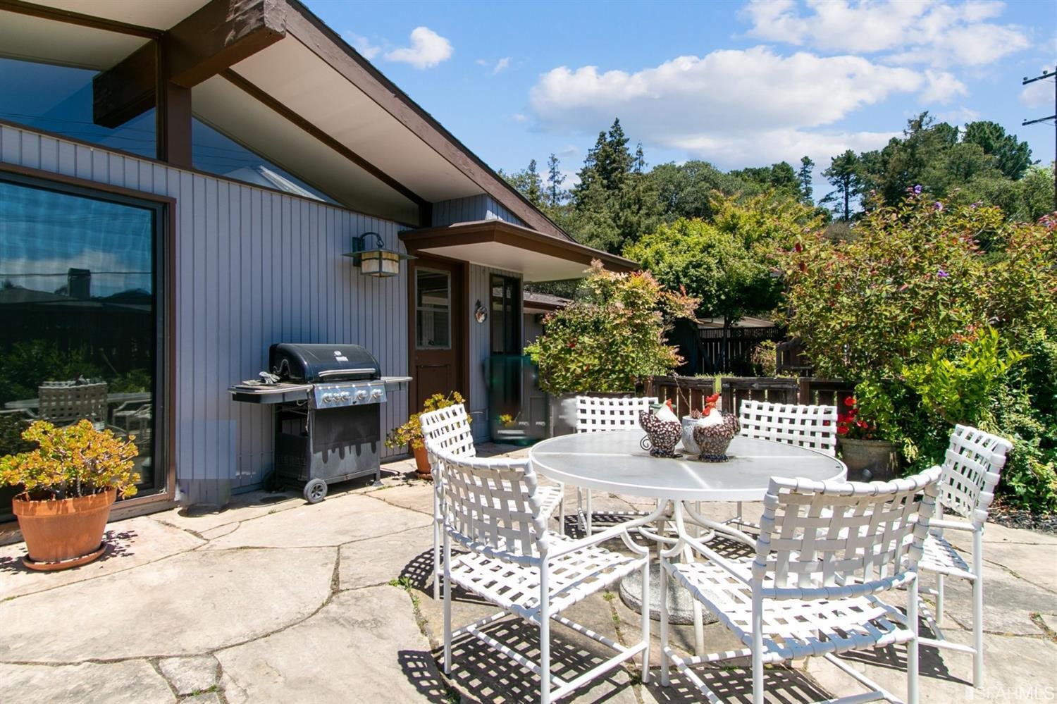 5545 Fernhoff Road Oakland, CA 94619 - Photo 29 of 37