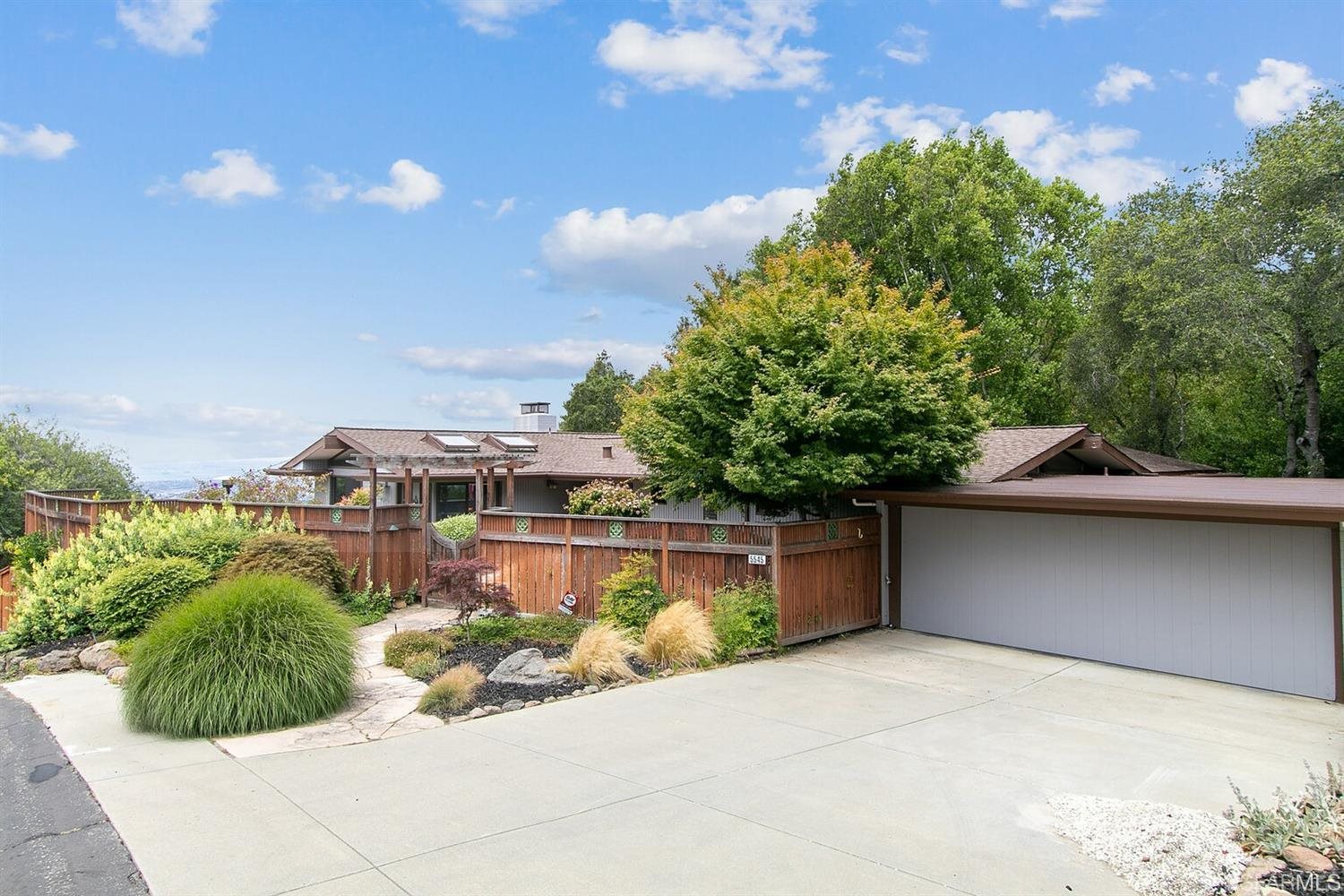 5545 Fernhoff Road Oakland, CA 94619 - Photo 32 of 37