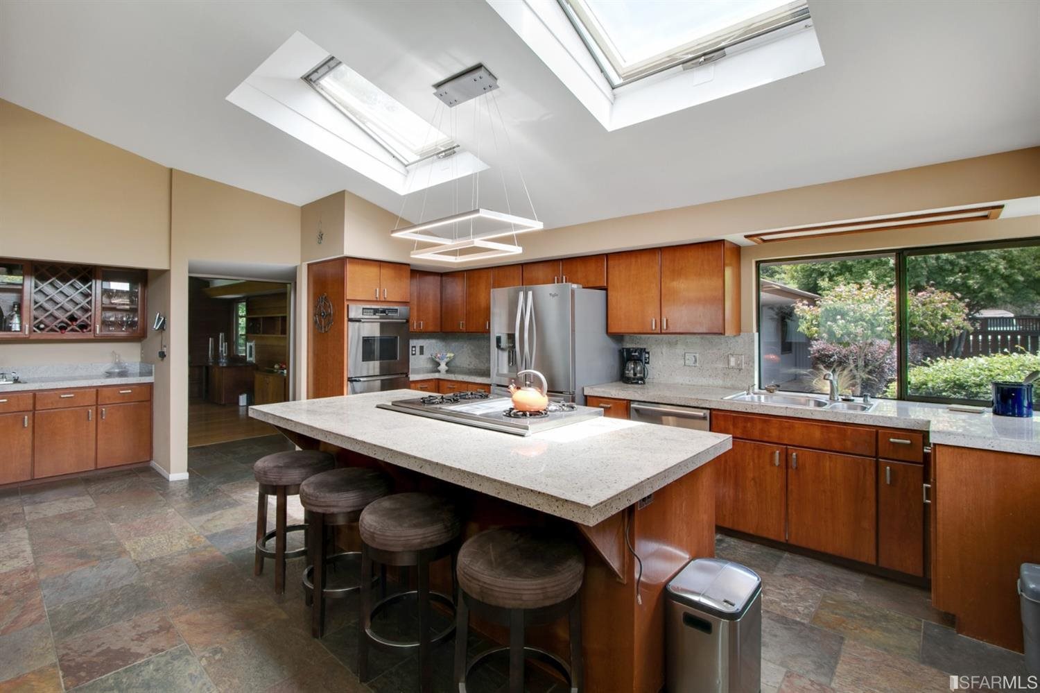 5545 Fernhoff Road Oakland, CA 94619 - Photo 8 of 37