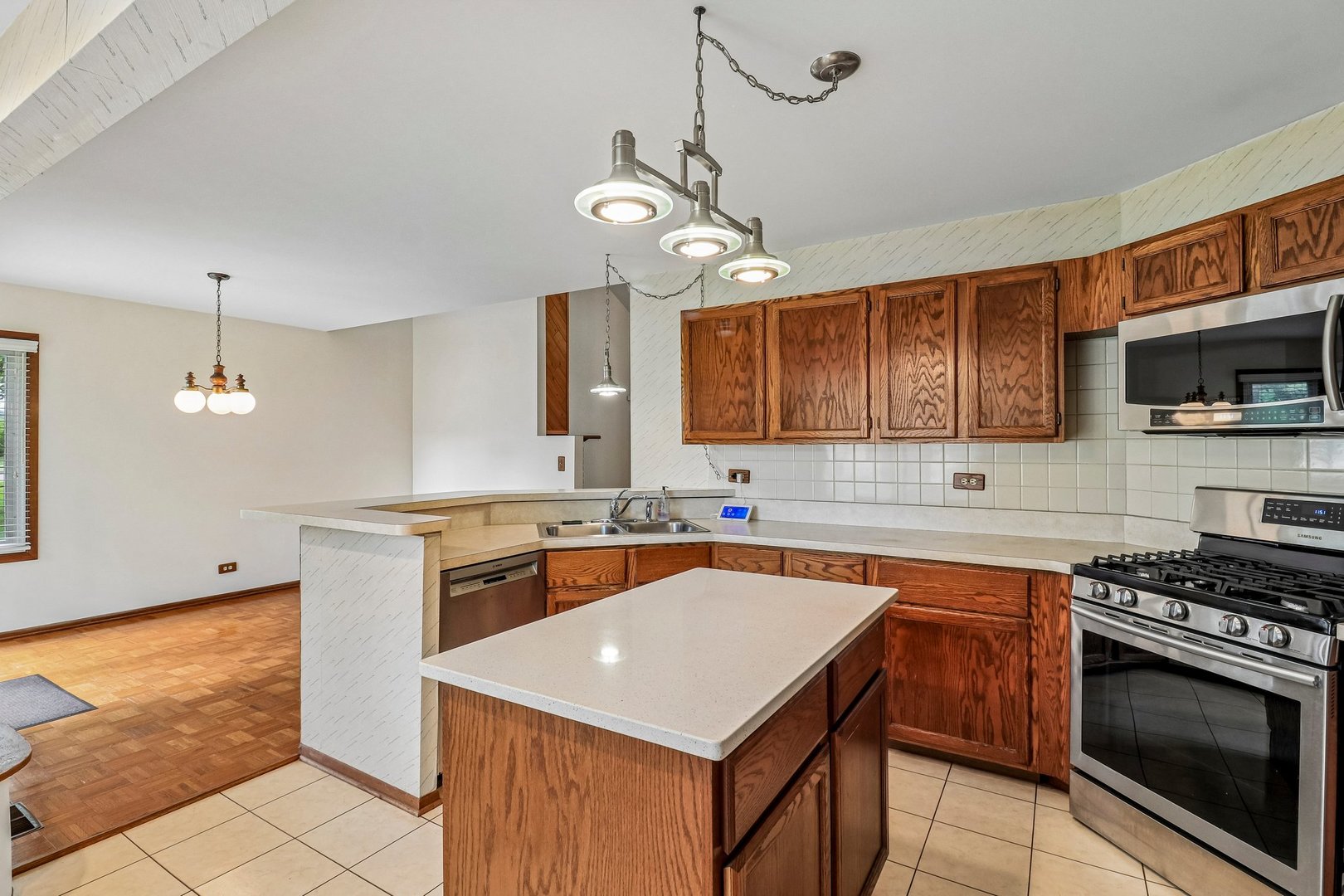 1079 Braeburn Road Mundelein, IL 60060 - Photo 14 of 52