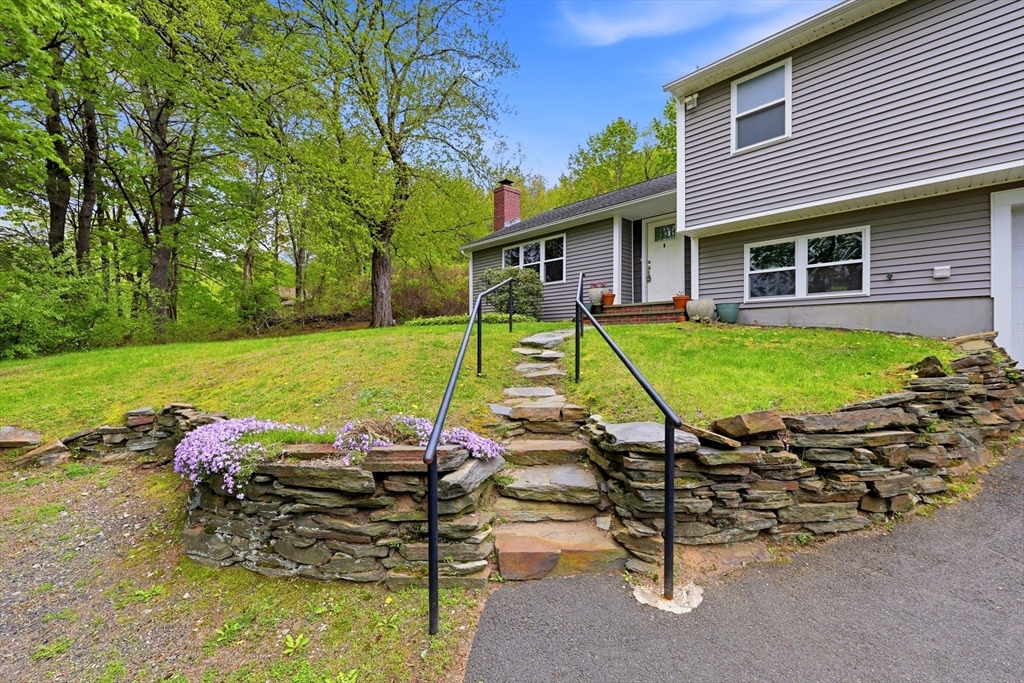 1185 Bay Road Amherst, MA 01002 - Photo 32 of 38