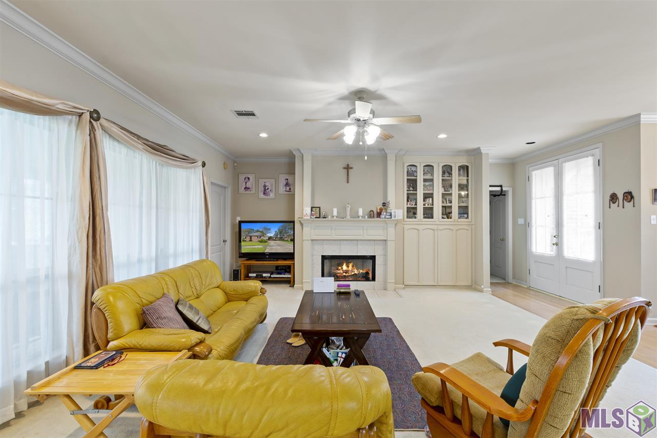 3909 Meadow Ridge Drive Baton Rouge, LA 70817 - Photo 4 of 18 Gallery Image 4