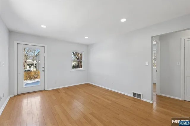 $6,000 | 51 Day Avenue, Tenafly, NJ 07670