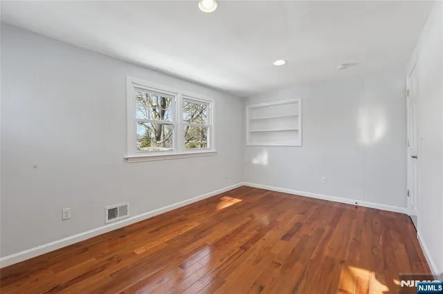 $6,000 | 51 Day Avenue, Tenafly, NJ 07670