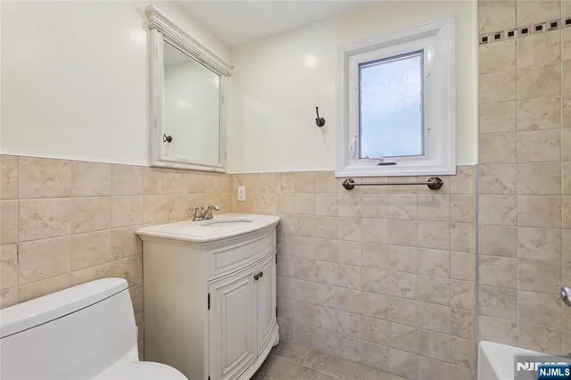 $6,000 | 51 Day Avenue, Tenafly, NJ 07670