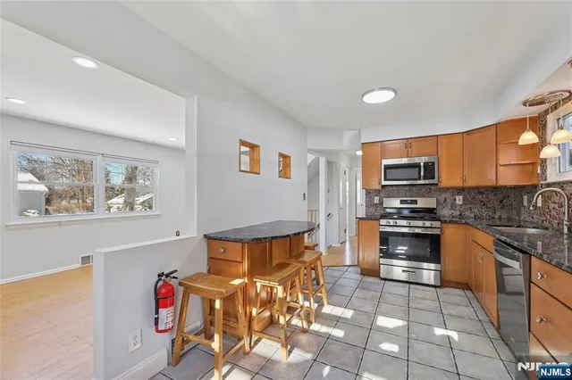 $6,000 | 51 Day Avenue, Tenafly, NJ 07670