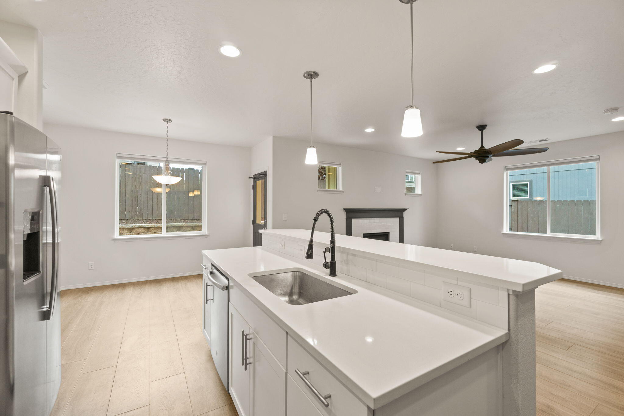 2309 Donegon Road Bend, OR 97701 - Photo 7 of 32 6.0