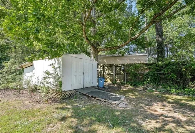 $1,950 | 886 Perimeter Road, Dawsonville, GA 30534