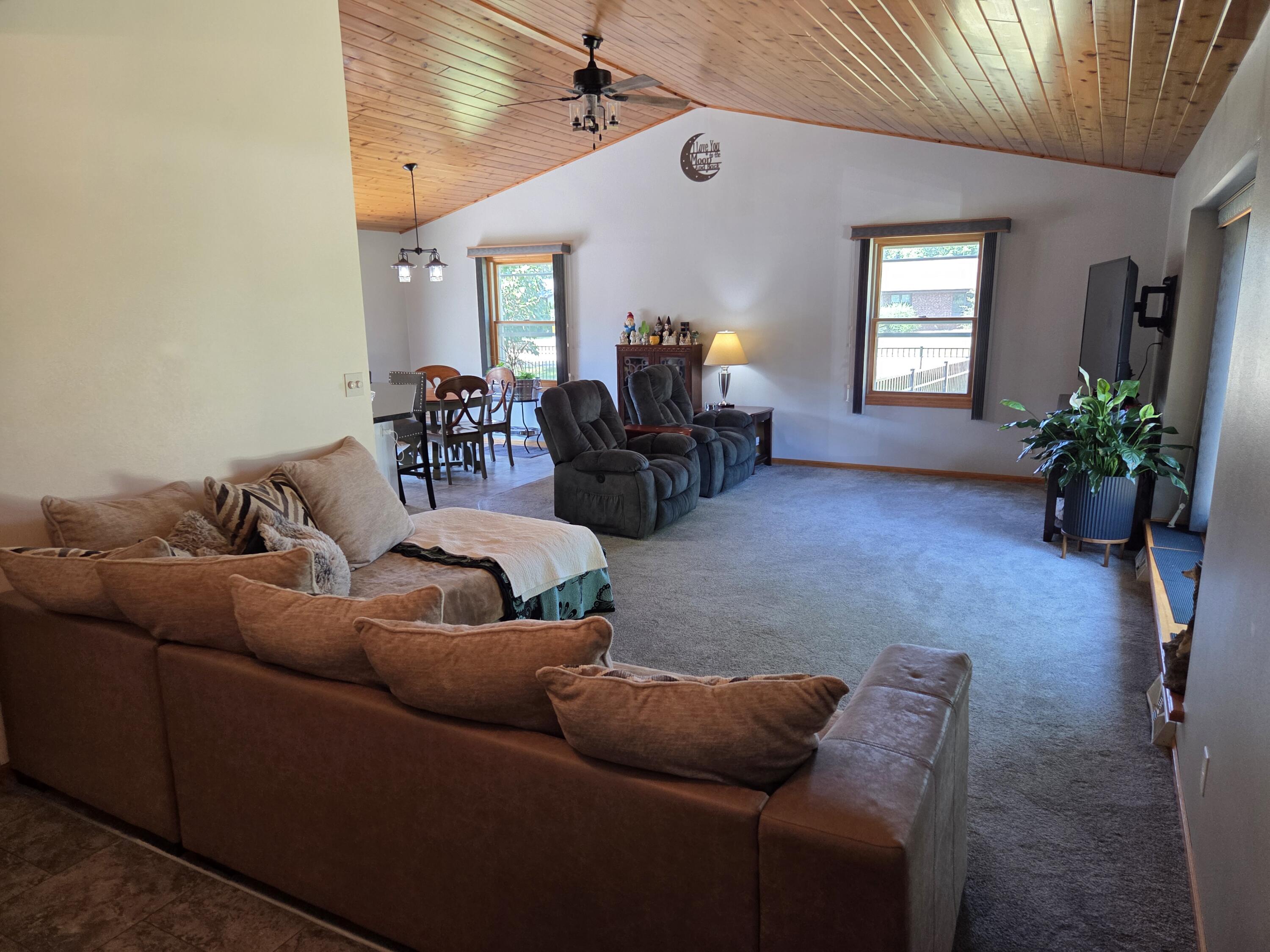 26423 South Wind Lake Road Norway, WI 53185 - Photo 8 of 59 1000020650