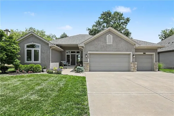 $739,950 | 8303 Harbinger Street, Lenexa, KS 66219