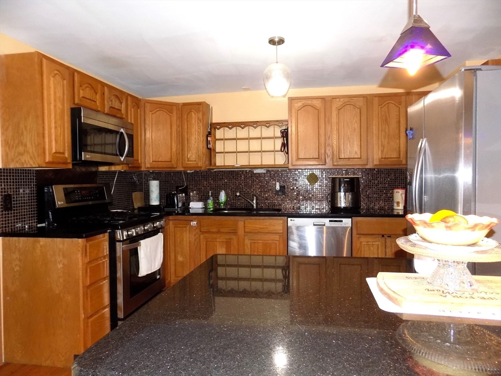 16 Atwater Terrace Springfield, MA 01107 - Photo 14 of 30 Gallery Image 14