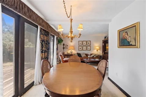 $800,000 | 10 What Cheer Road, Narragansett, RI 02882