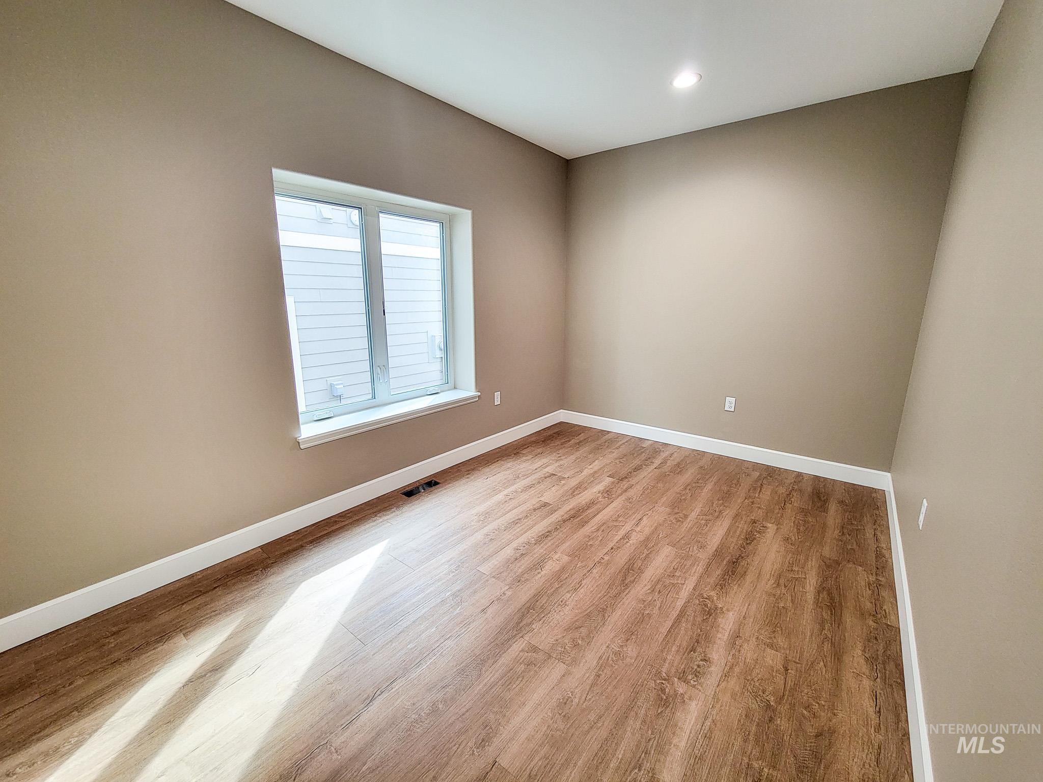 2103 Alder, Unit B Lewiston, ID 83501 - Photo 22 of 27