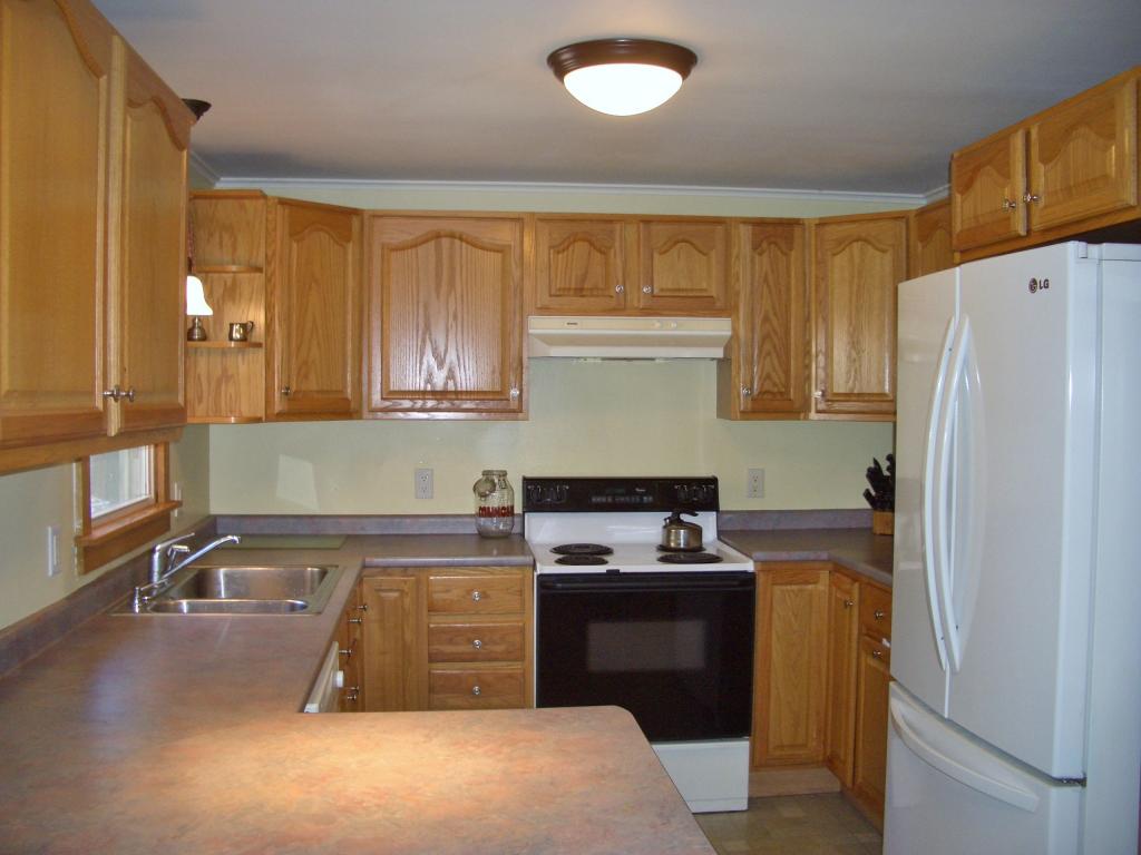 218 Pearl Street Rutland, VT 05701 - Photo 2 of 29
