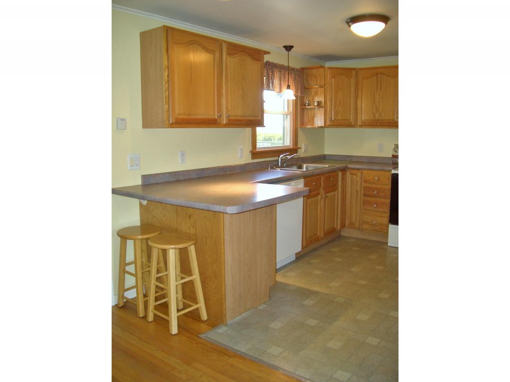 218 Pearl Street Rutland, VT 05701 - Photo 5 of 29