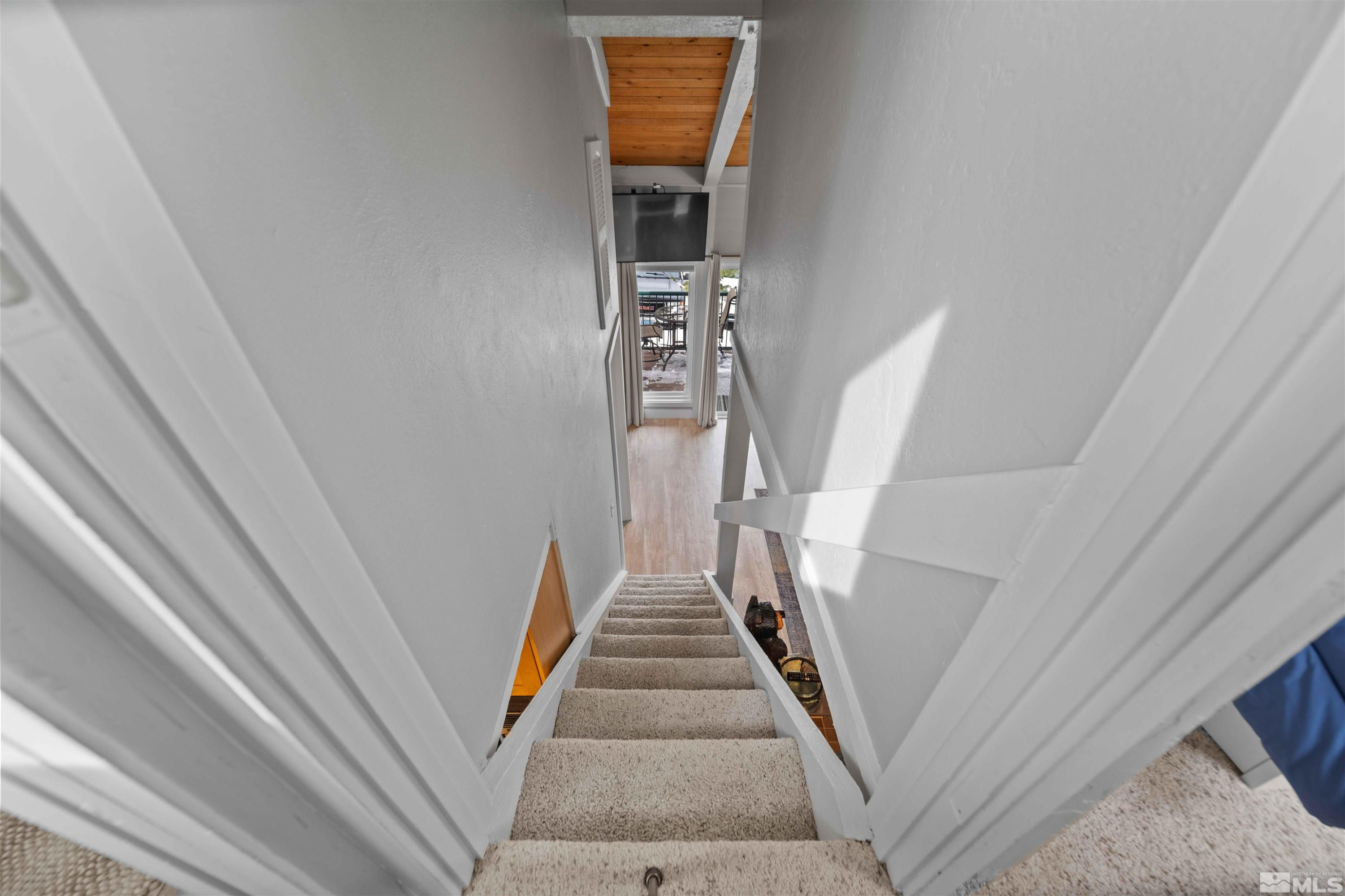 331 Tramway Drive, Unit 26 Stateline, NV 89449 - Photo 17 of 27 a view of entryway