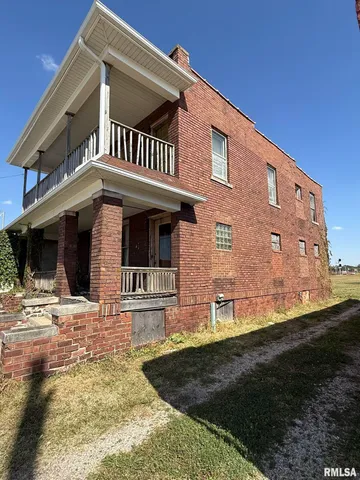 $39,900 | 39 South Chambers Street, Galesburg, IL 61401