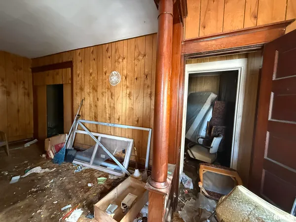 $19,900 | 39 South Chambers Street, Galesburg, IL 61401