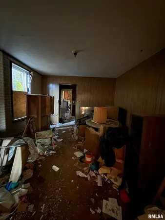 $19,900 | 39 South Chambers Street, Galesburg, IL 61401