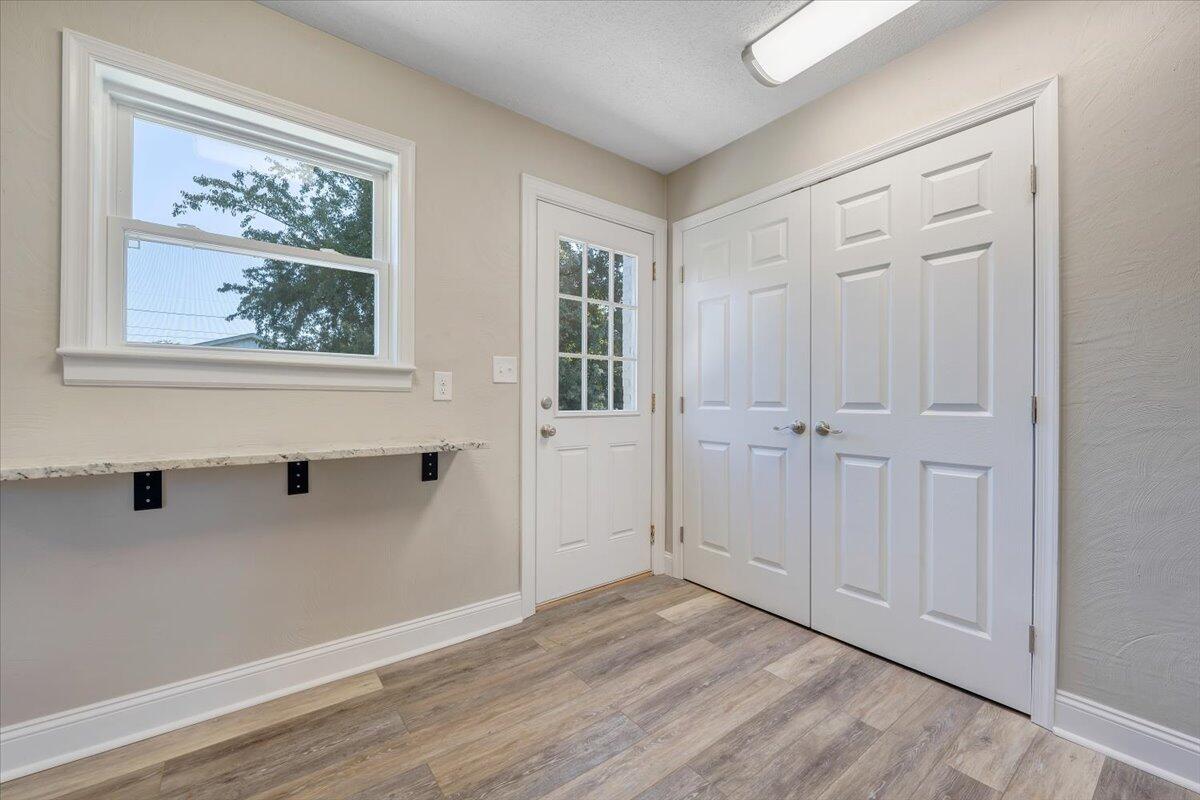 1631 Andrews Road Northwest Roanoke, VA 24017 - Photo 11 of 27 11