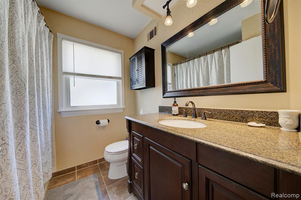 44619 Hanford Road Canton, MI 48187 - Photo 27 of 37
