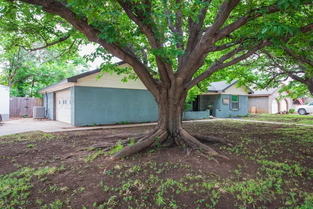 $2,400 | 3301 Palmetto Trail, Amarillo, TX 79106