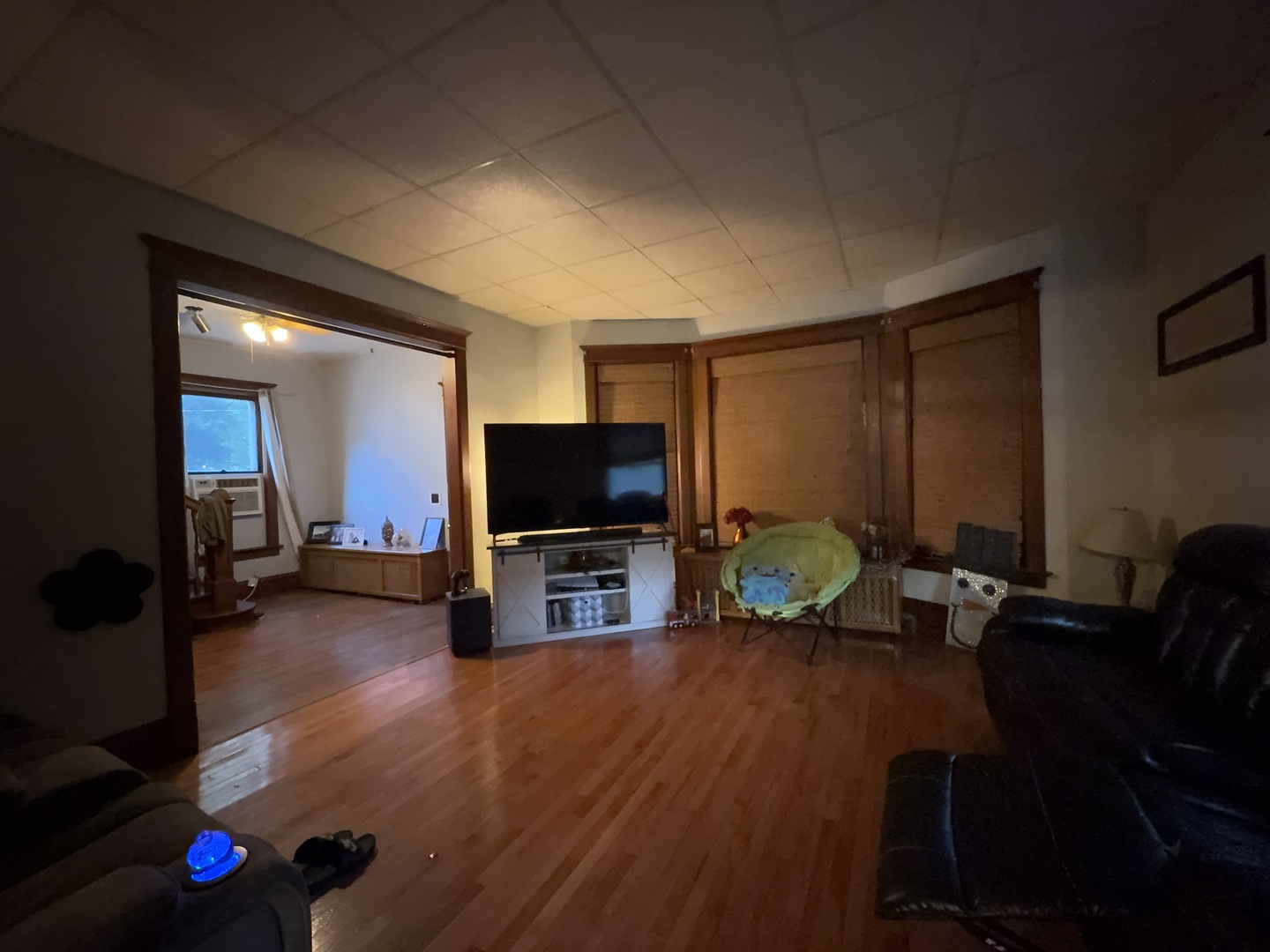 533 South 4th Street Watseka, IL 60970 - Photo 13 of 24 a living room with furniture and a flat screen tv