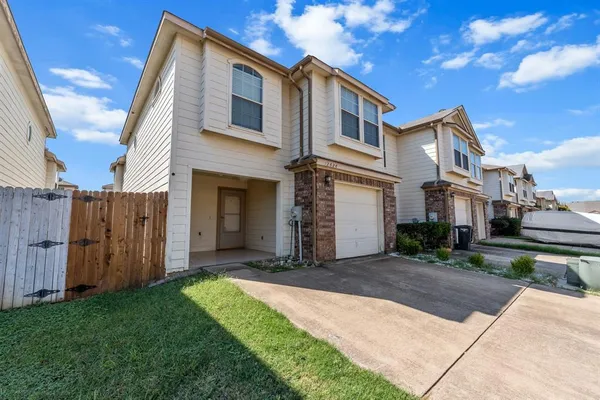 $282,500 | 12626 Bay Avenue, Euless, TX 76040