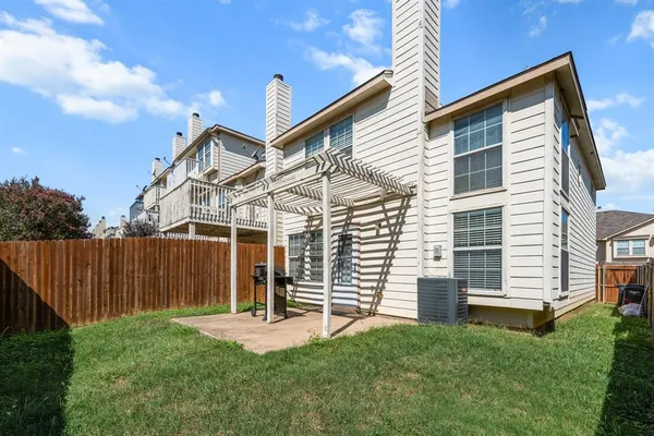 $282,500 | 12626 Bay Avenue, Euless, TX 76040