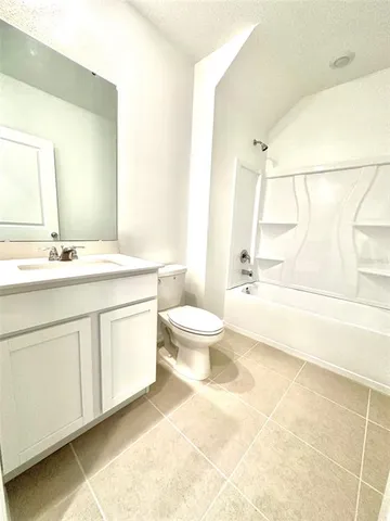 $2,200 | 1029 Harold Pass, Lake Wales, FL 33859