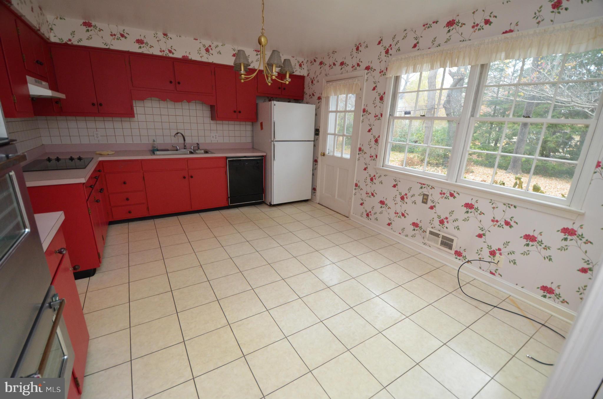 233 Providence Road Annapolis, MD 21409 - Photo 22 of 30 Kitchen