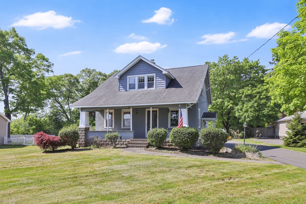 543 Amostown Road West Springfield, MA 01089 - Photo 2 of 42 Gallery Image 2