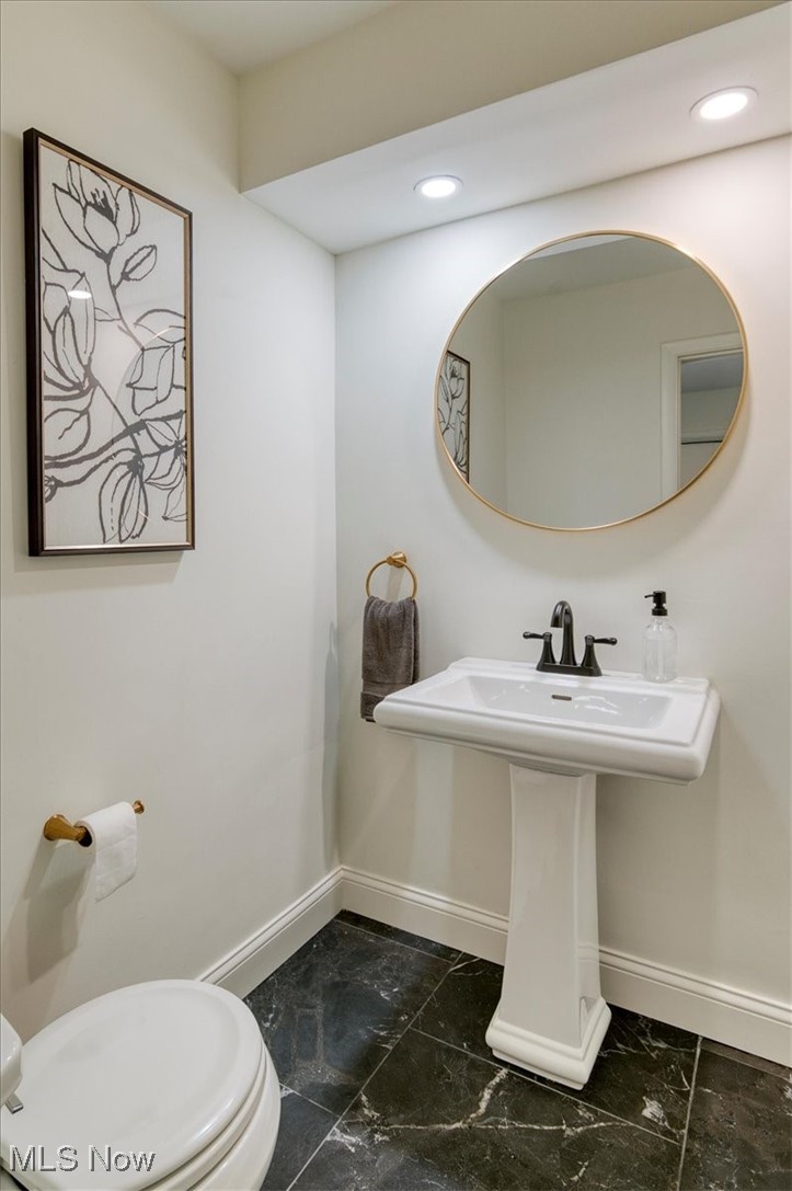 2825 Belgrave Road Cleveland, OH 44124 - Photo 15 of 39 Gallery Image 15