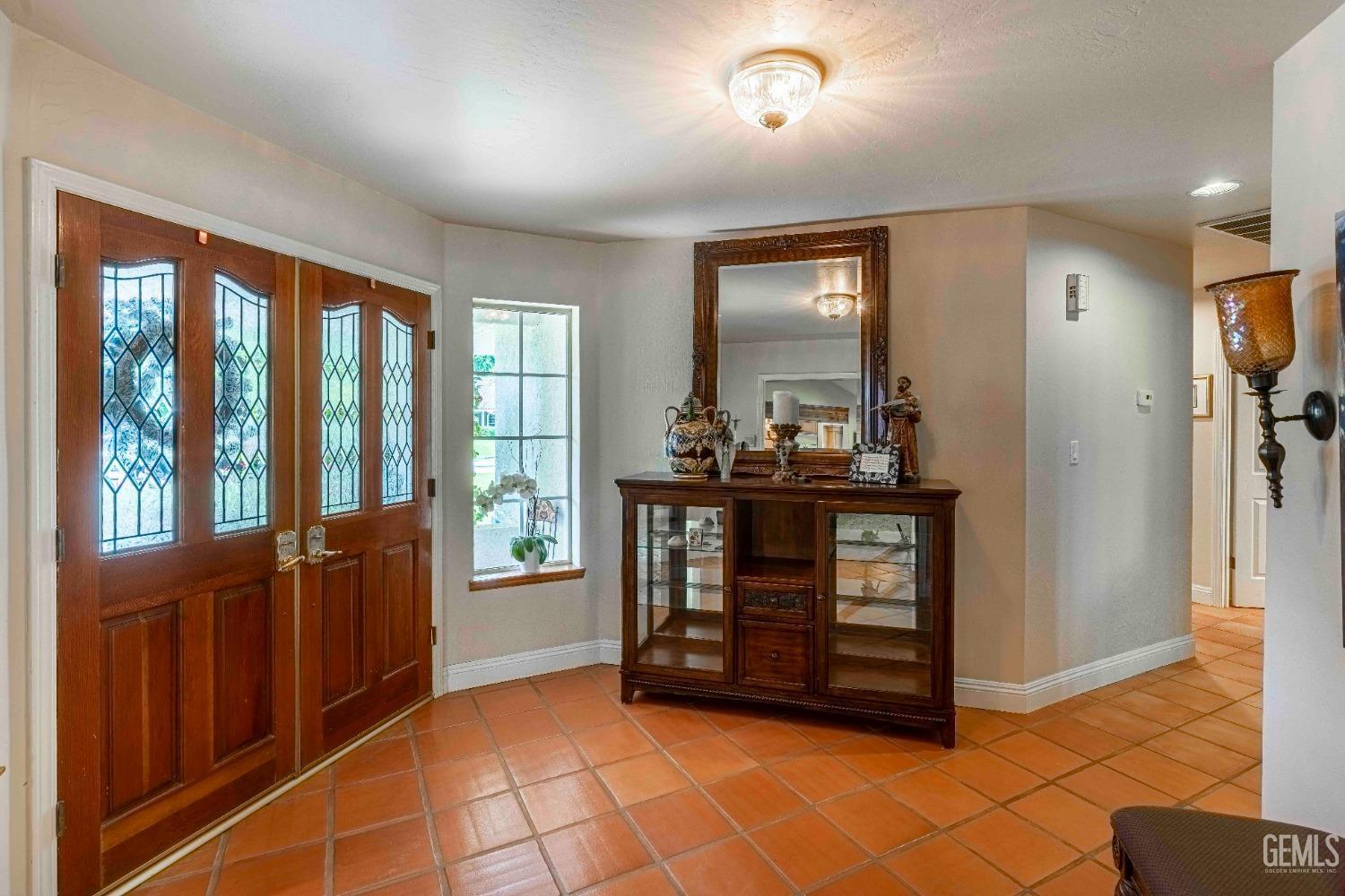 Undisclosed Address Bakersfield, CA 93314 - Photo 6 of 67