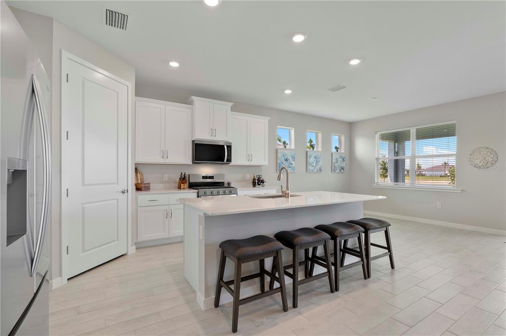 17911 Shade Tree Loop Punta Gorda, FL 33982 - Photo 16 of 66