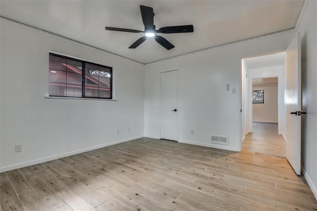 6115 Red Bird Court Dallas, TX 75232 - Photo 19 of 28