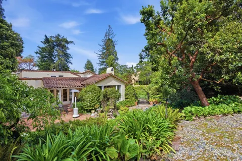 $4,300,000 | 901 Glen Way, Hillsborough, CA 94010