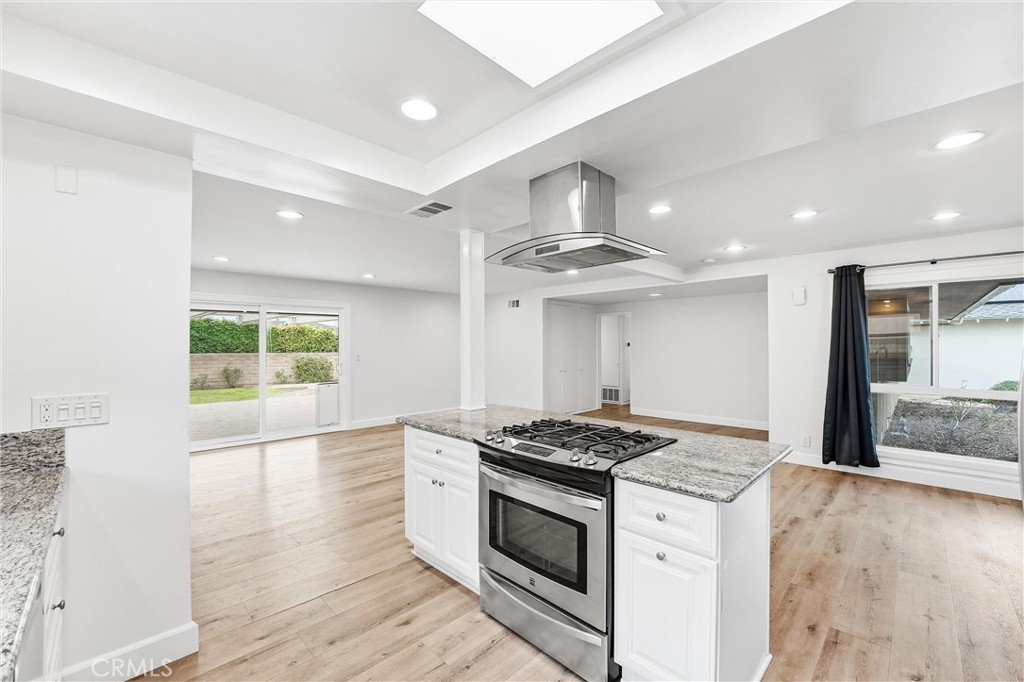 1056 North Shaffer Street Orange, CA 92867 - Photo 18 of 34