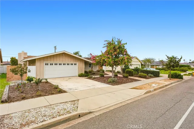 $1,098,000 | 1056 North Shaffer Street, Orange, CA 92867