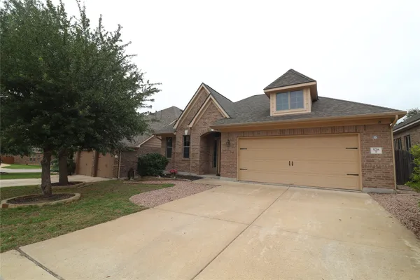 $2,100 | 528 Loma Cedro Bend, Leander, TX 78641