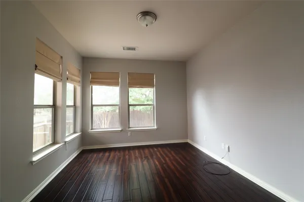 $2,100 | 528 Loma Cedro Bend, Leander, TX 78641