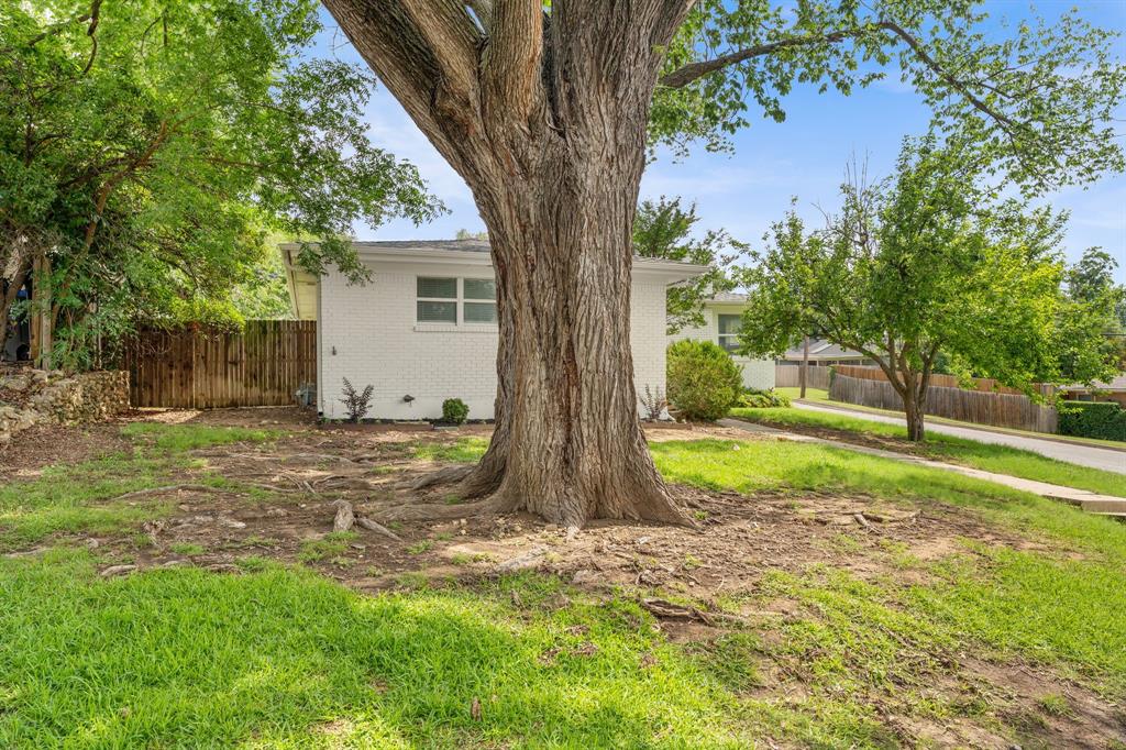 3313 Bilglade Road Fort Worth, TX 76133 - Photo 2 of 25