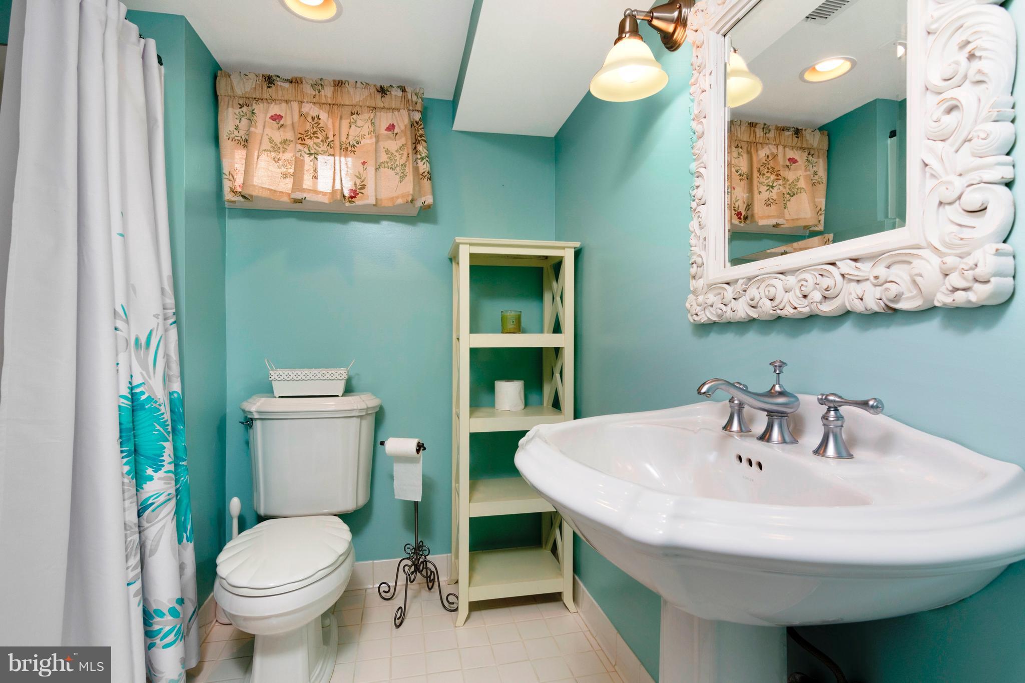 8441 Arbutus Road Pasadena, MD 21122 - Photo 24 of 24 Bath
