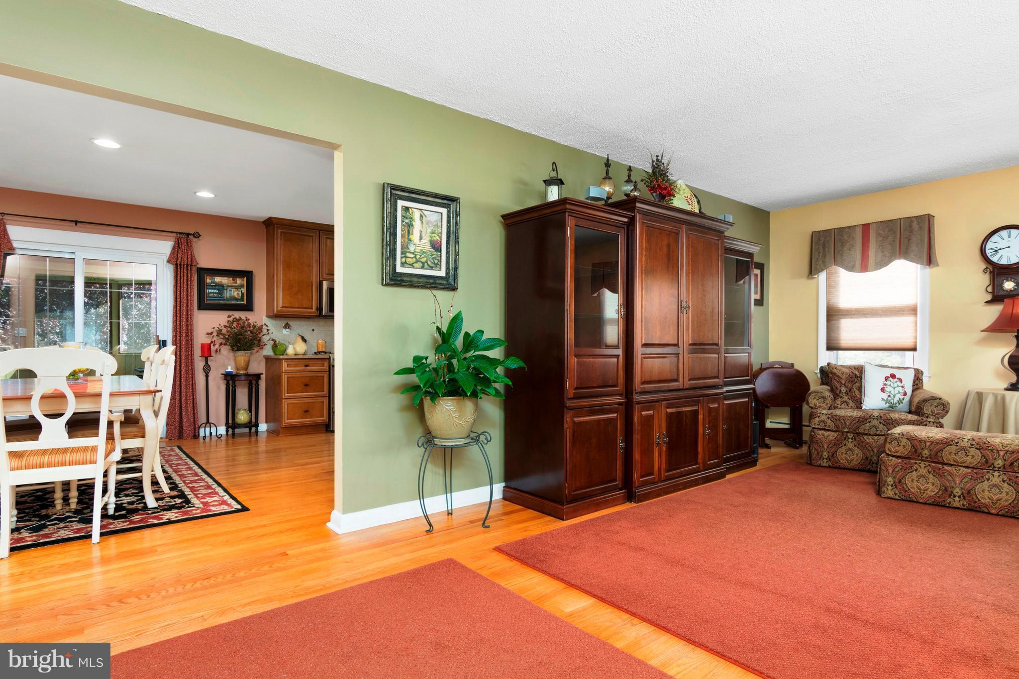 8441 Arbutus Road Pasadena, MD 21122 - Photo 9 of 24 Interior (General)