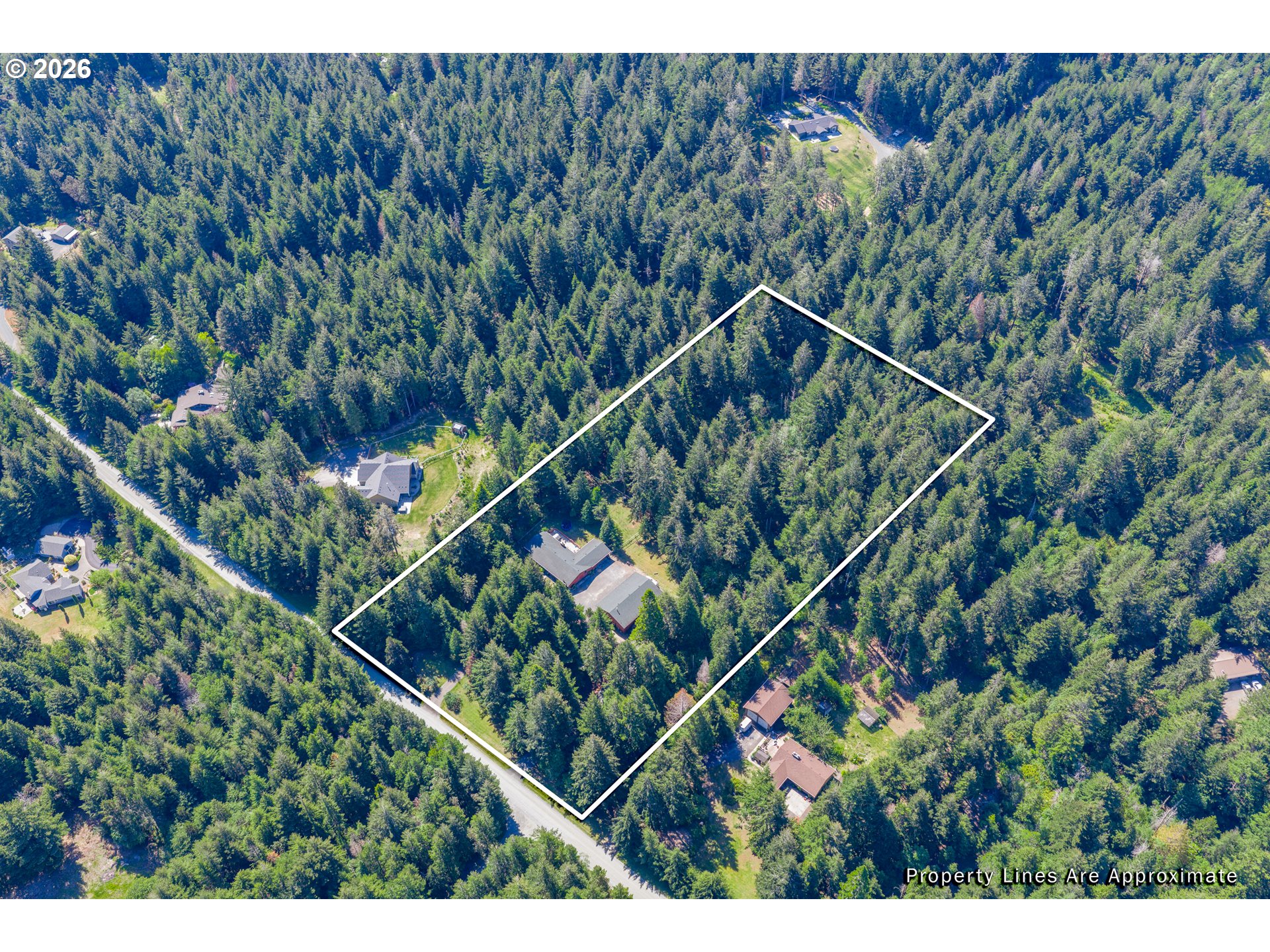 88848 Sunny Loop Lane Bandon, OR 97411 - Photo 10 of 45
