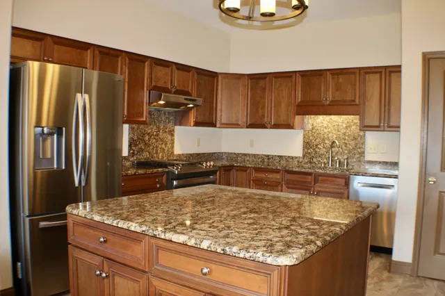 $484,900 | 935 Lakeview Drive, Collierville, TN 38017