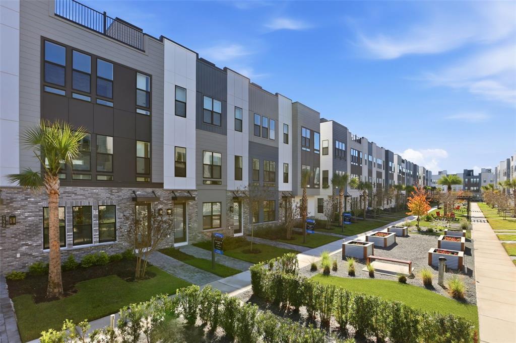 2174 Whitney Marsh Alley Orlando, FL 32804 - Photo 31 of 50 a city view with tall buildings